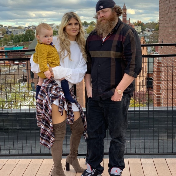 Meet the posher, Brenna & Pepper! - Picture 16 of 17